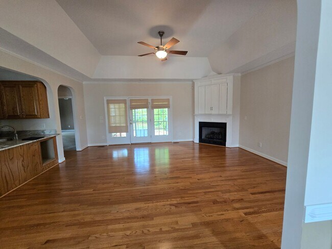 Foto del edificio - 3517 Harbison Ct