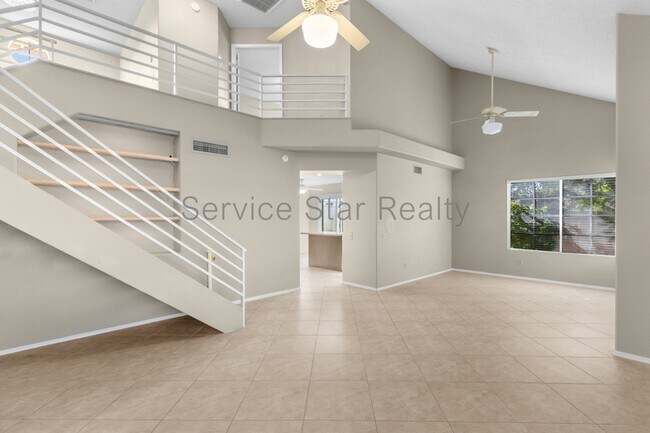 Building Photo - 3915 E Gail Dr