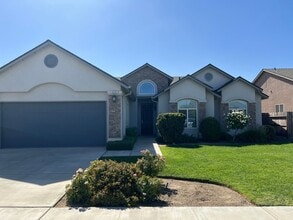 Building Photo - 2737 7th Ave Dr