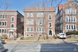 Building Photo - 6321 Southwood Ave