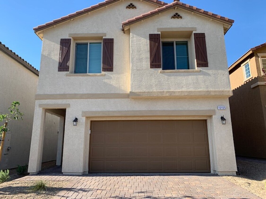 Primary Photo - BEAUTIFUL HOME IN THE SW!!!!