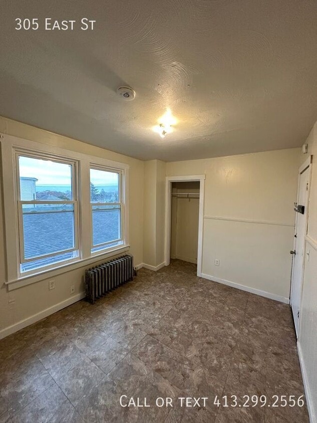 Primary Photo - 305 East St