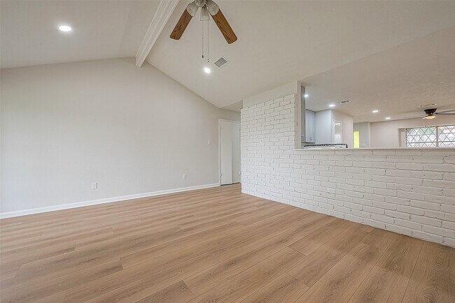 Building Photo - 6919 Maczali Dr