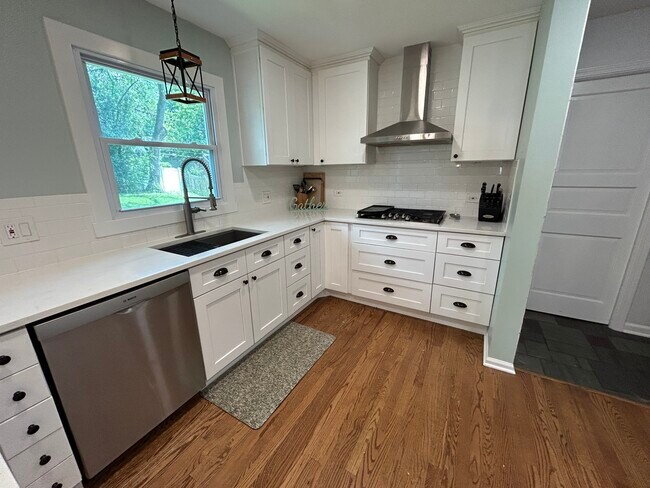 Cocina - 1001 Eddy Ct