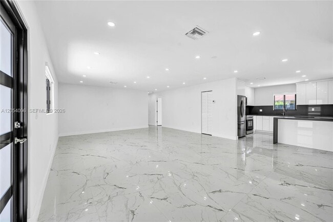 Building Photo - 9320 SW 167th St