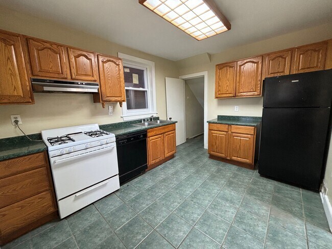 Foto del edificio - 1512 Maple Ave