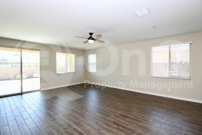 Building Photo - 7711 S Reseda St