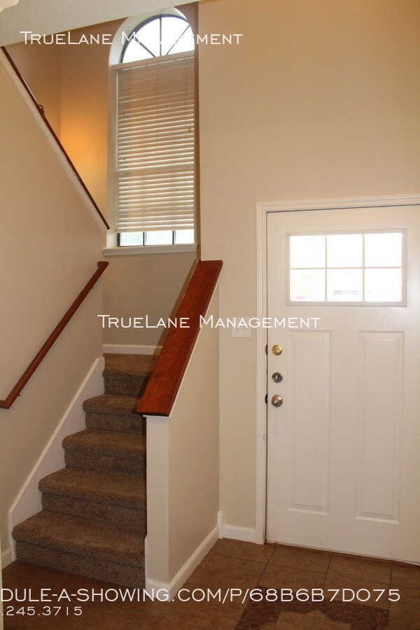 Building Photo - 3021 Shady Creek Ln
