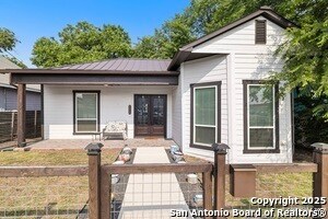 Foto principal - 1219 N Olive St