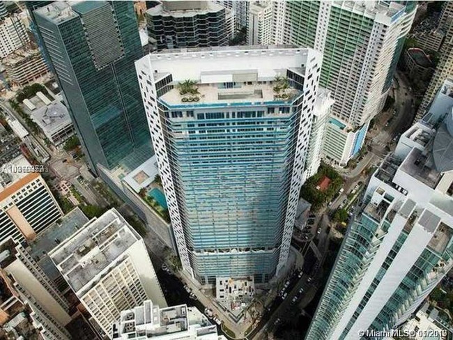 Foto del edificio - 1300 Brickell Bay Dr