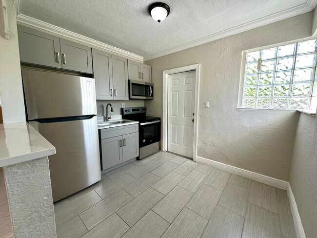 Foto del edificio - 909 Windsor Ave