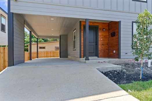 Building Photo - 227 S Grimes St