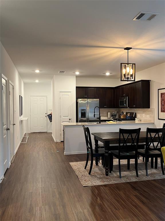 Building Photo - 1200 Rio Frio Ln