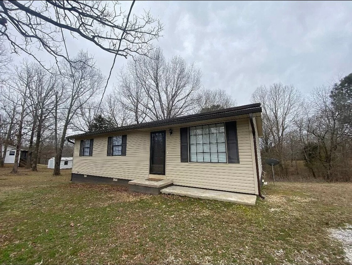 Primary Photo - 3 BR / 1 Bath in Big Sandy, TN w/ natural ...