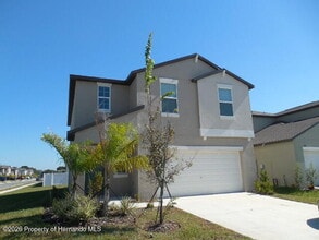 Building Photo - 136 Rain Lily Ave