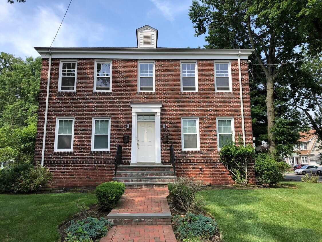 104 Claremont Ave Unit 2, Verona, NJ 07044 Apartments in Verona, NJ