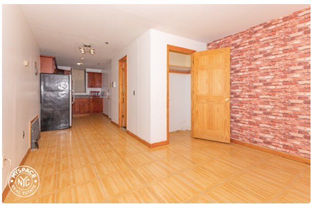 Building Photo - 974 Saint Marks Ave