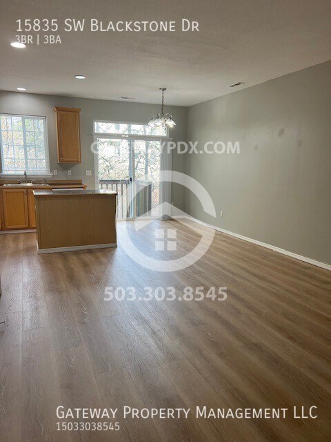 Foto del edificio - 15835 SW Blackstone Dr