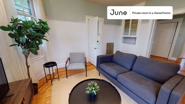 Foto del edificio - Room in Shared 4 bed/1 bath home in Dorchester Center