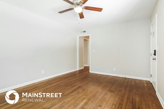 Foto del edificio - 690 Brooksdale Dr