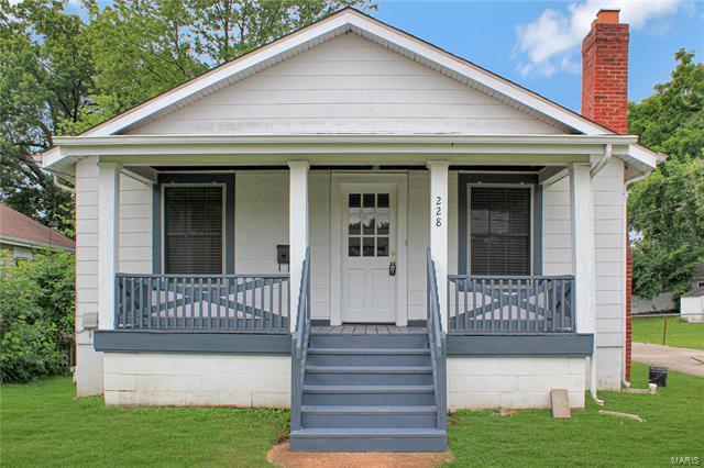 Primary Photo - 228 W Rose Hill Ave