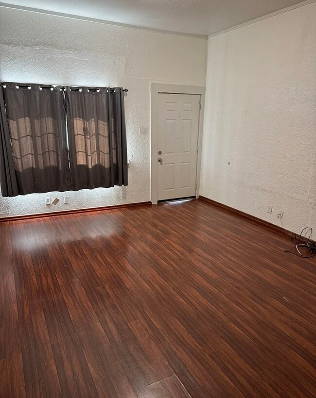 Building Photo - 308 Cordelia St
