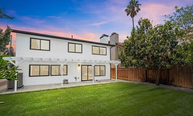 Building Photo - 19701 Blythe St