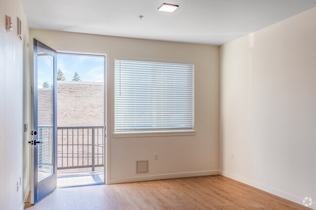 1BR B, 1BA, - 690SF - Living Room - HW_Hudson West
