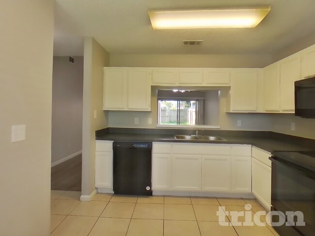 Foto del edificio - 12362 Mastin Cove Rd