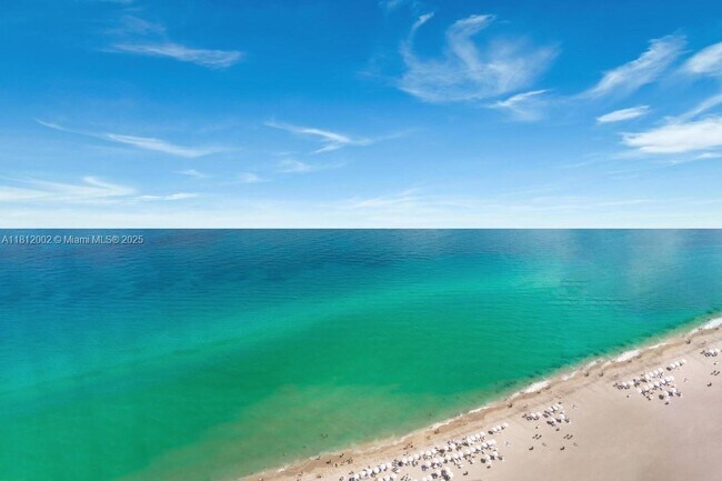 Foto del edificio - 16001 Collins Ave