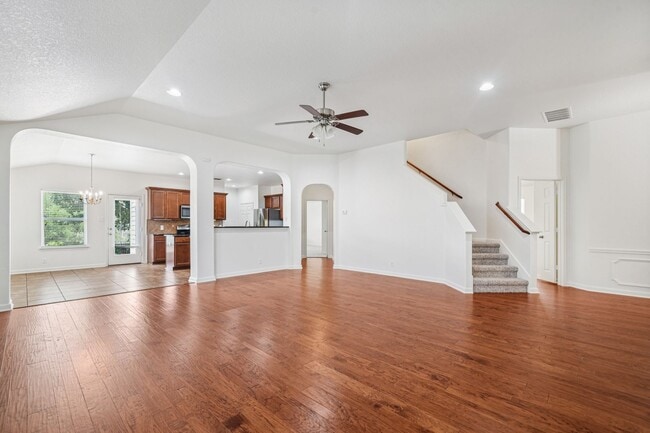 Building Photo - Alamo Ranch Gated Community