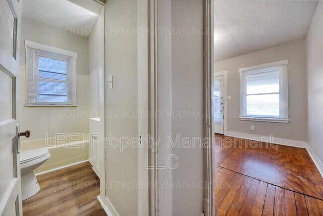 Building Photo - 2217 S 7th St