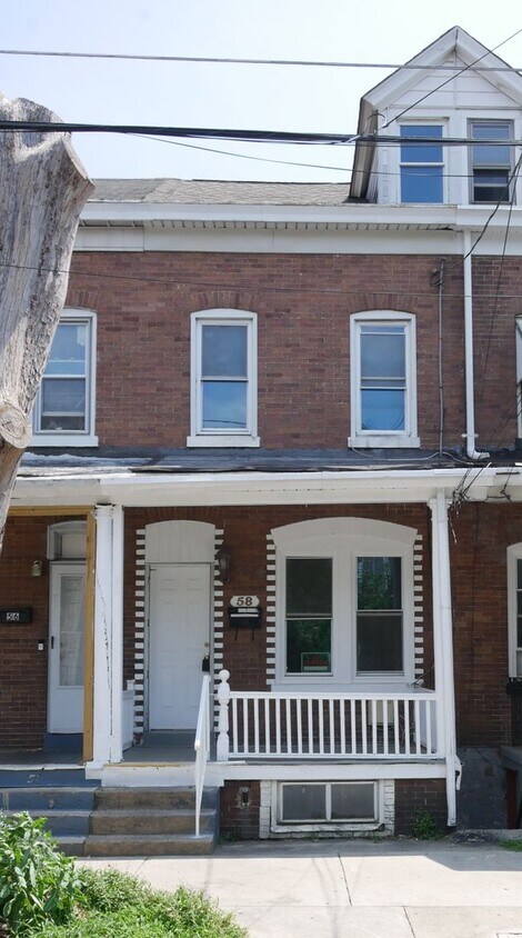 Primary Photo - Completely Renovated Interior Row House 4B...