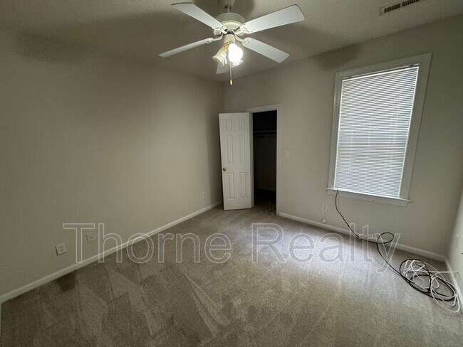 Foto del edificio - 1141 Deerchase Dr