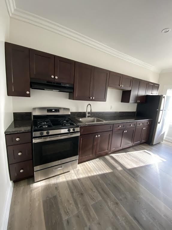 Foto principal - 1117 S Westlake Ave