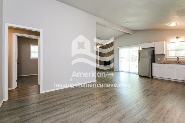 Foto del edificio - 536 S 102nd E Ave