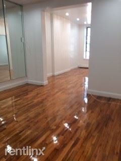 Foto principal - 228 Monroe St