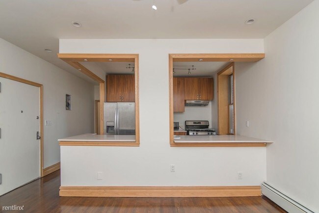Building Photo - 3 br, 1 bath  - 463 Lincoln Pl