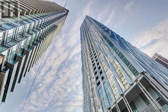 Building Photo - 1 Yorkville Ave