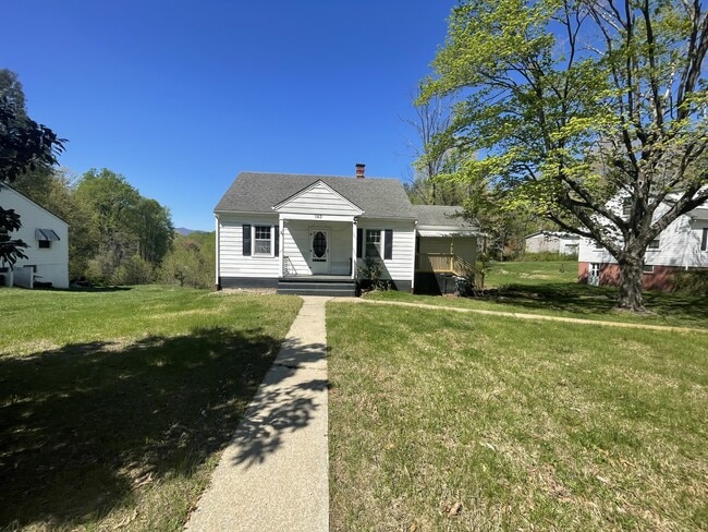 Photo - 162 Oak Grove Dr House