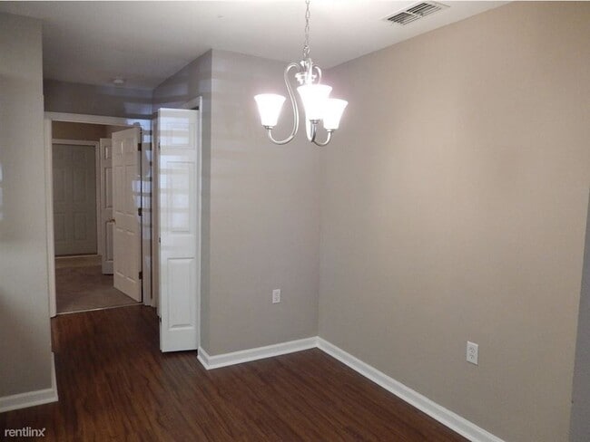 Building Photo - 3 br, 3 bath Townhome - 591 Fulton Road 1