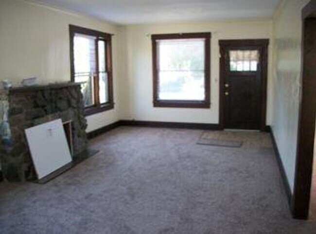 Foto del edificio - 3008 Meridian St