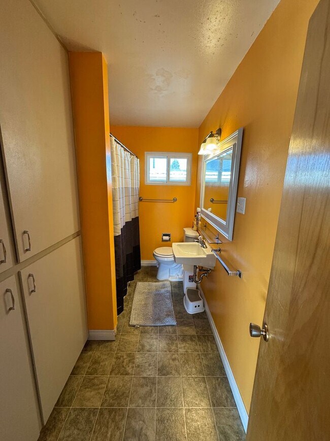 Foto del edificio - 1724 14th Ave S