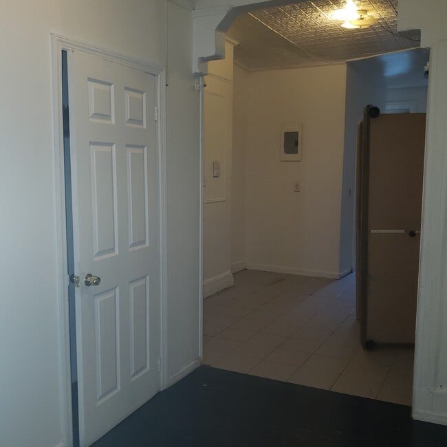 Building Photo - 278 Chauncey St