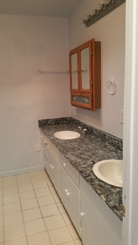 Foto del edificio - 42300 Sage Rd
