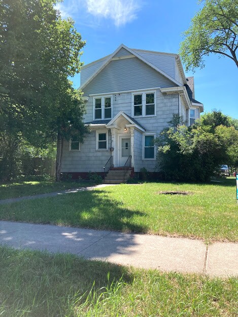 Primary Photo - 1326 3rd Ave S