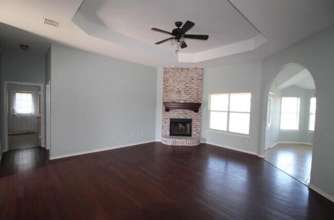 Foto del edificio - 2603 Jasmine Ln