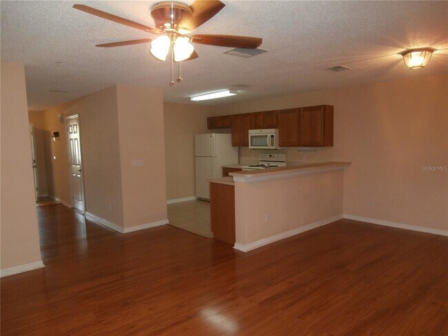 Foto del edificio - 255 Sterling Springs Ln