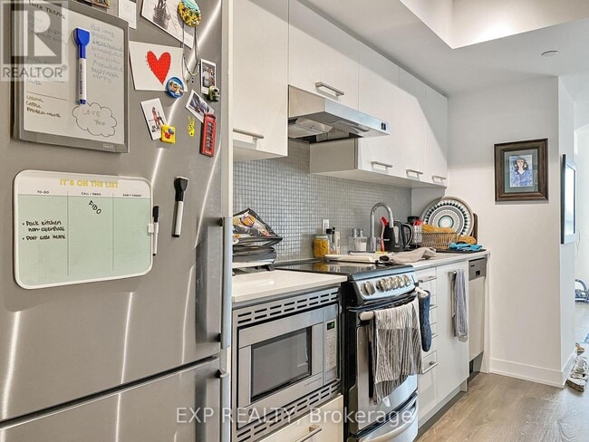 Building Photo - 87 Peter St