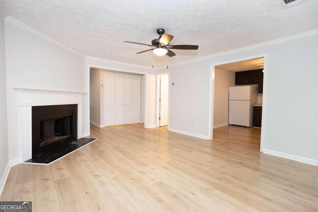 Building Photo - 2414 Leeward Ct